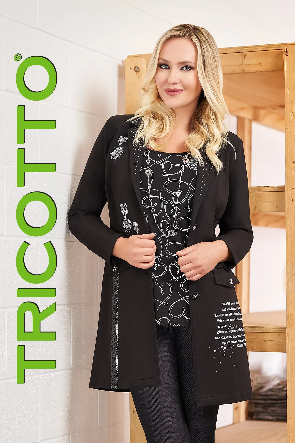 156-S22 (Black jacket)