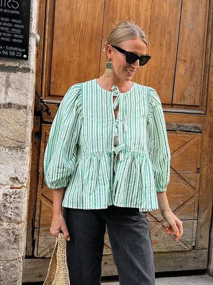 Elegante Blouse Met Strik - Vrouwelijke Stijl en Comfort Gecombineerd