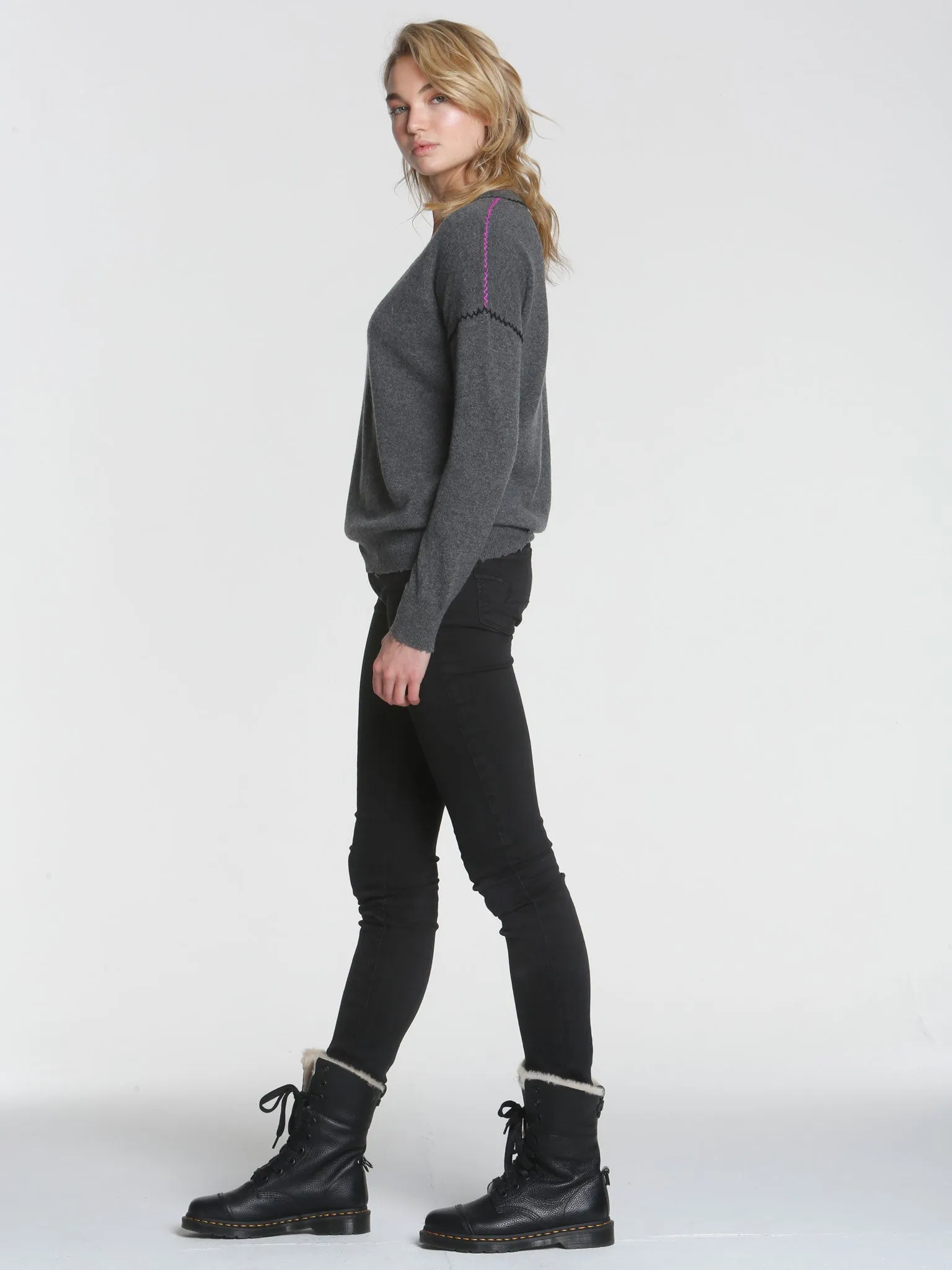 Luxe Mended Vee - Charcoal