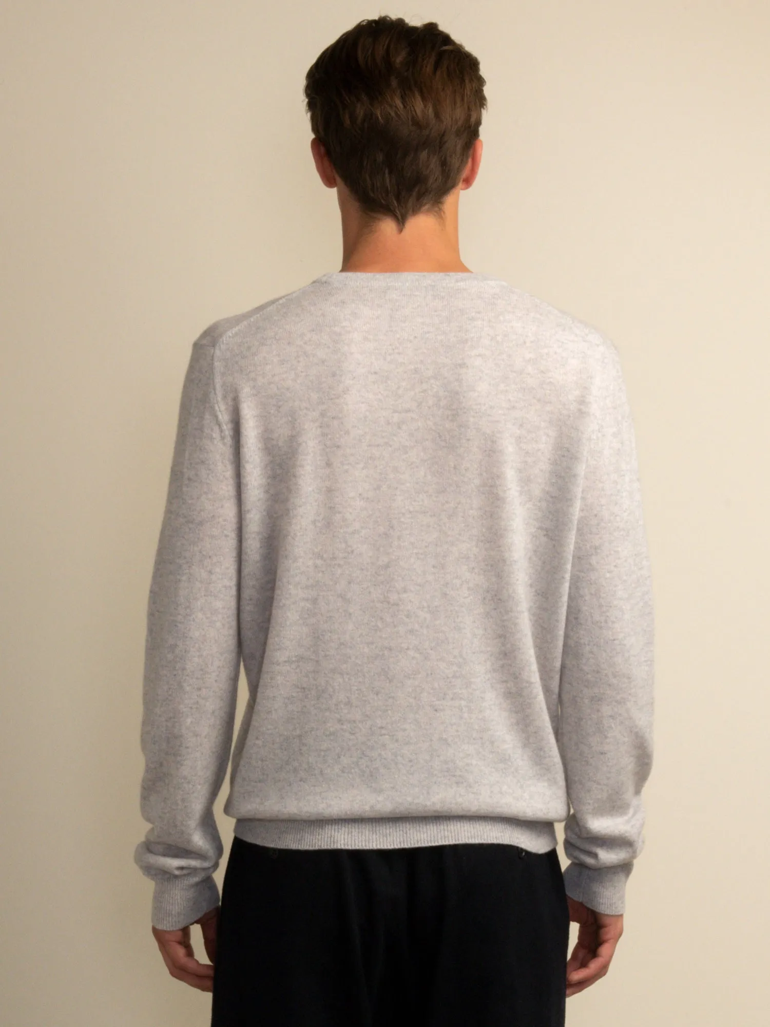 Men Crew Neck Sweater_Grey