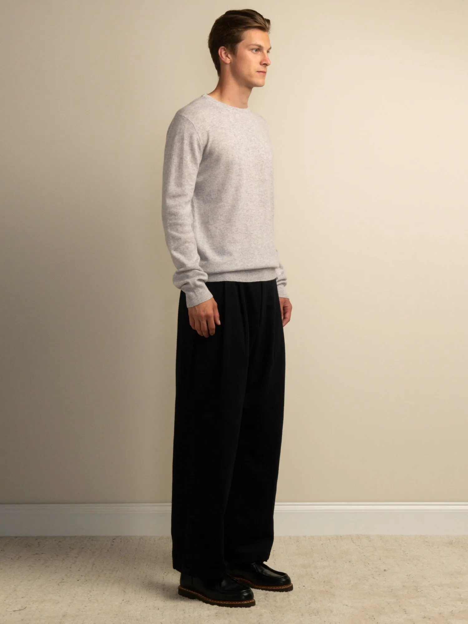 Men Crew Neck Sweater_Grey