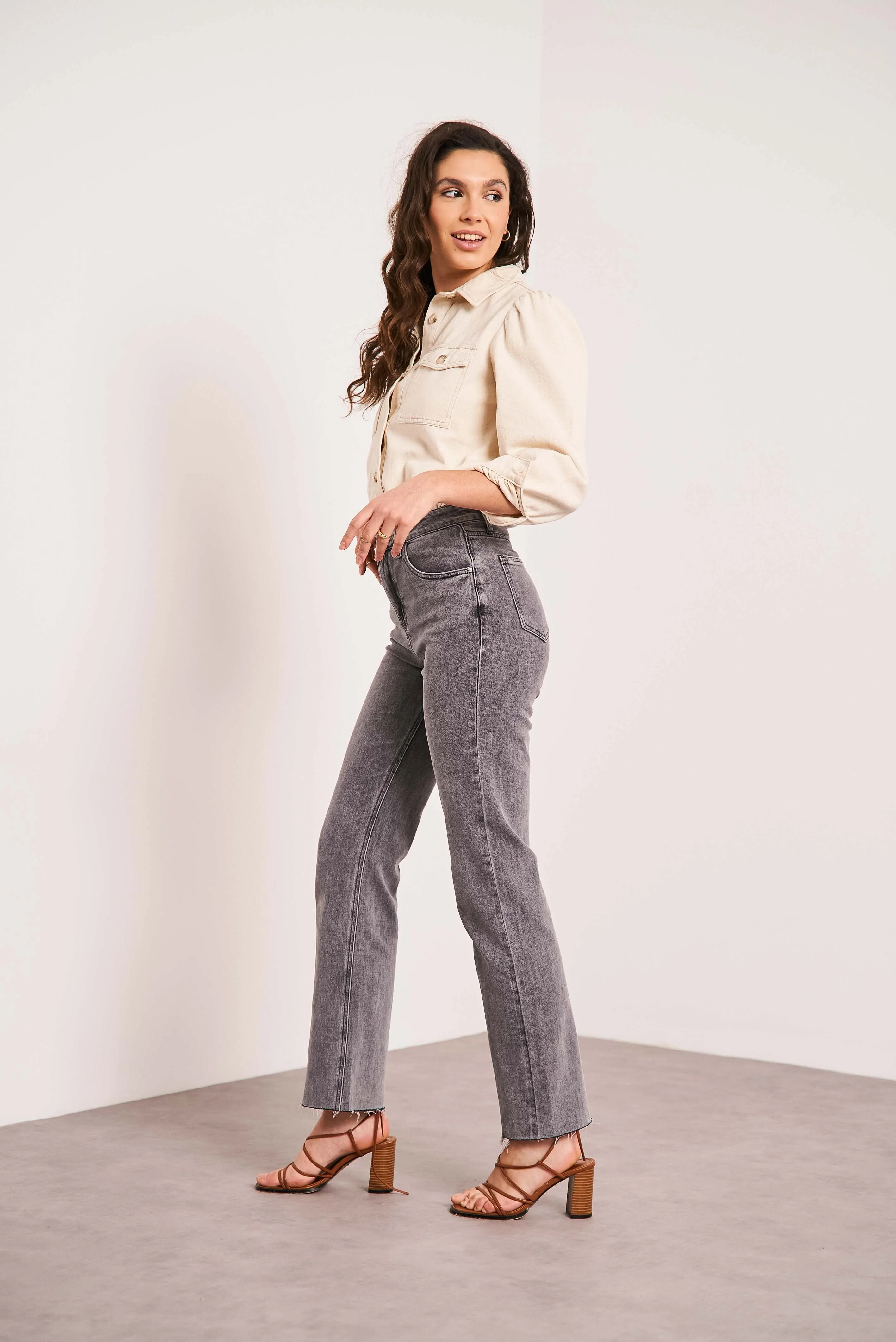 Oraije Straight High-Waist Jeans